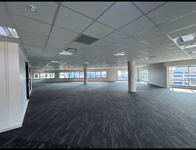 364M² OFFICE TO LET IN SANDTON CENTRAL
